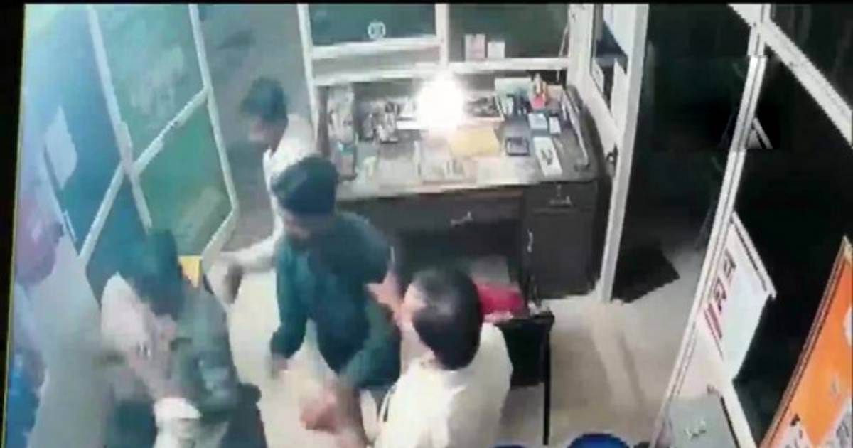 Petrol pump staff beaten up in MP's Dhar district, one held